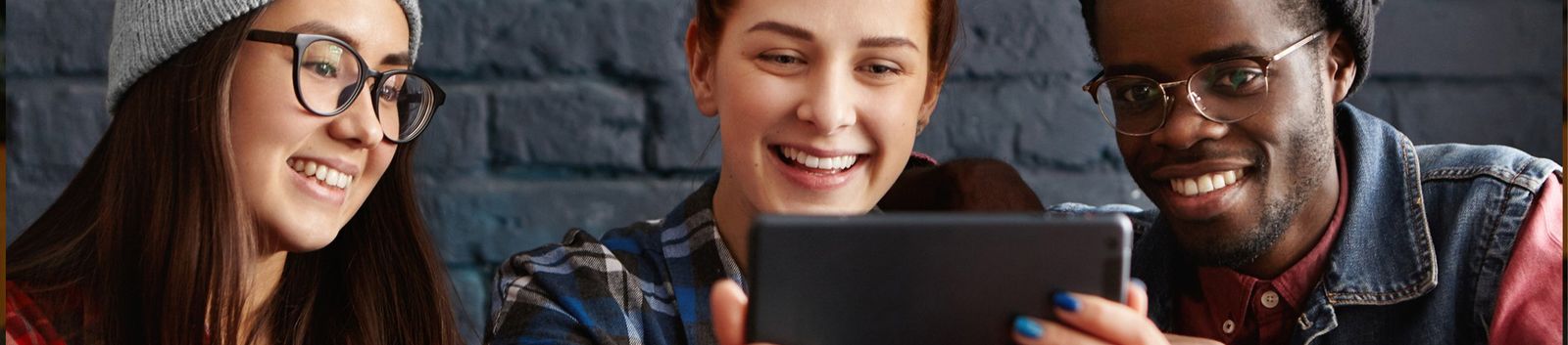 Blog: Restaurant Tech Must-Haves: Thrive in the Digital Age